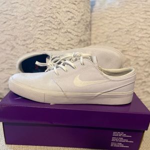 Brand New Nike SB